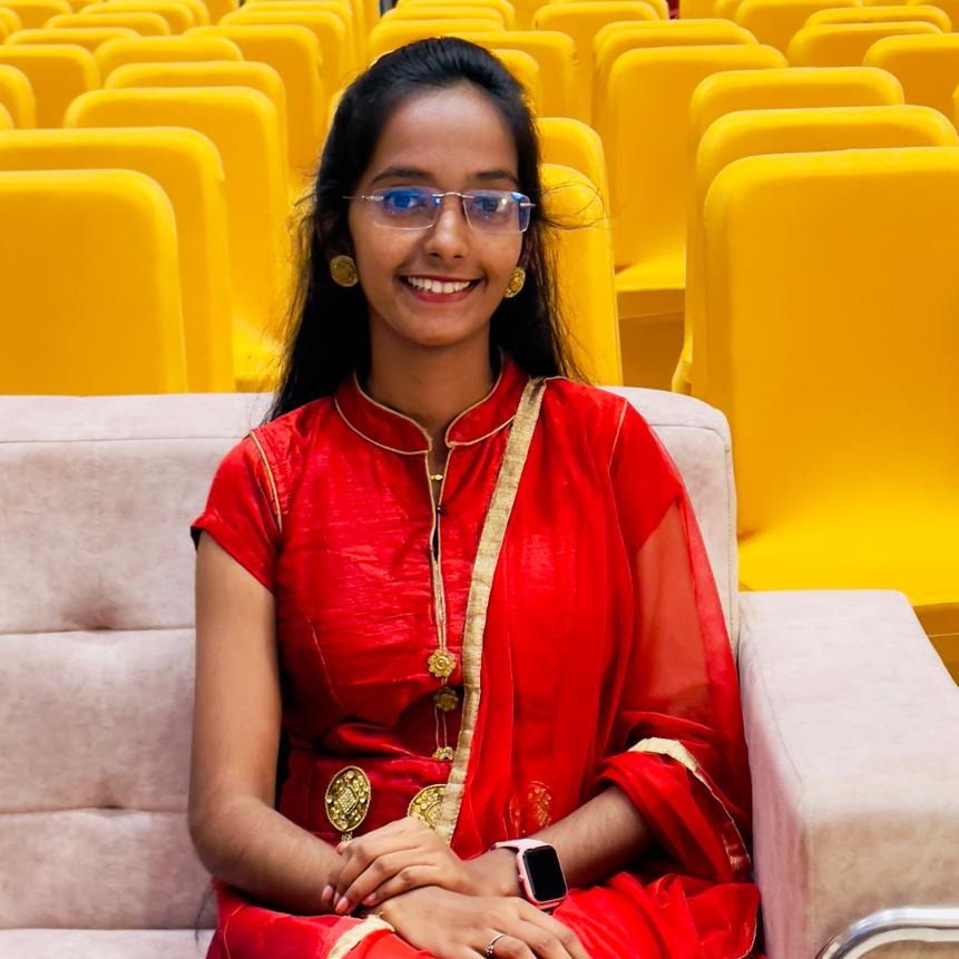 NANDHINI PRIYA R Profile Pic