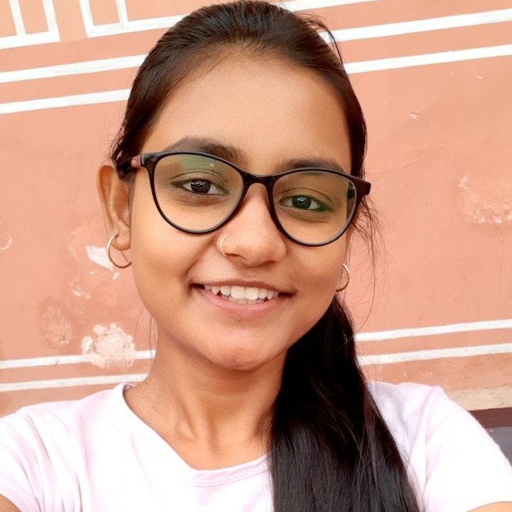 Divya Karna Profile Pic