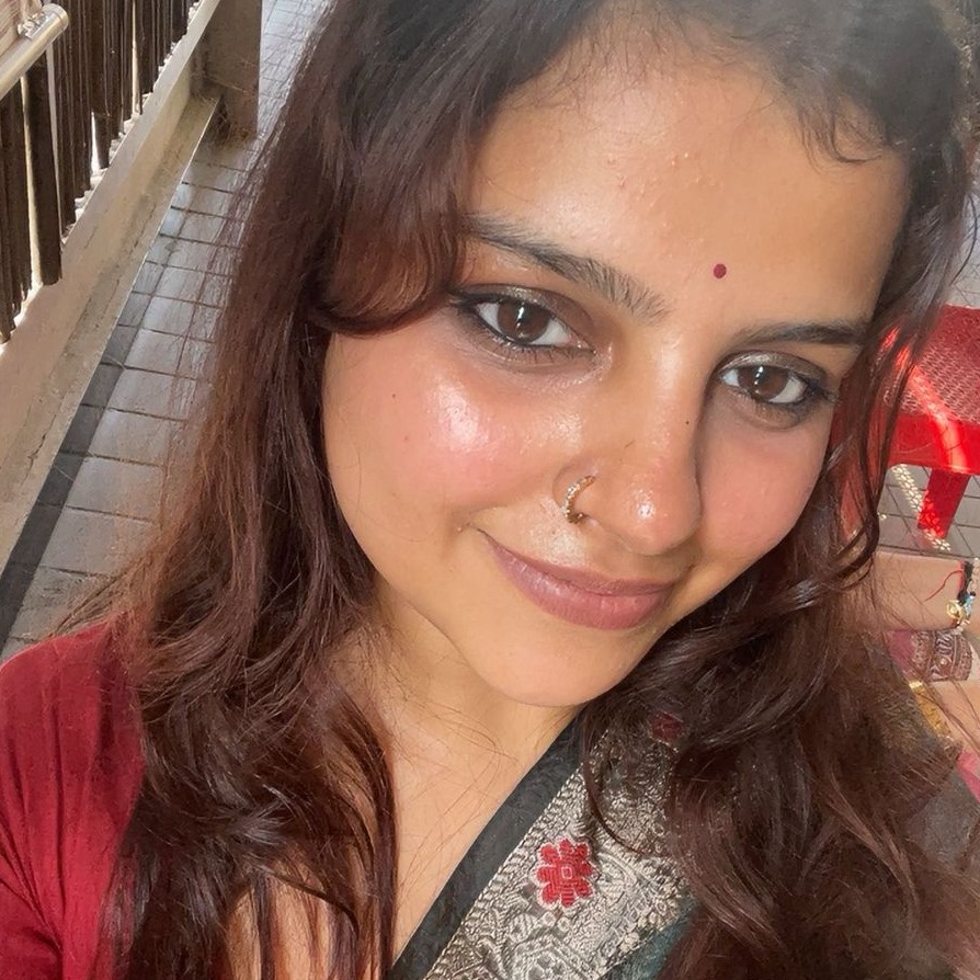 Urvi Shukla Profile Pic